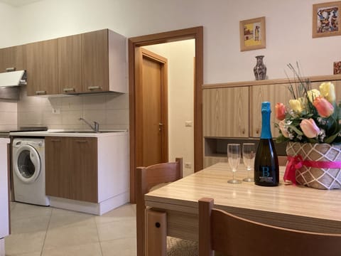 Apartment, 2 Bedrooms, Balcony, Garden View | Interior