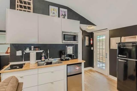 A cozy kitchen to gather, cook, and make memories together.