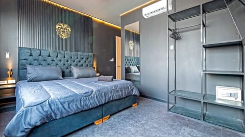 Luxury Loft, Multiple Bedrooms, Partial Ocean View | Premium bedding, down comforters, memory foam beds, in-room safe