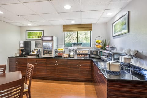 Free daily full breakfast