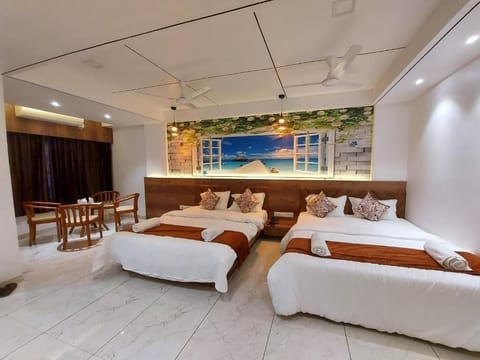 Premium bedding, individually decorated, individually furnished, desk