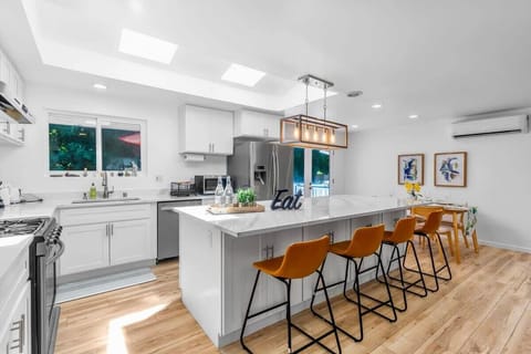 Kitchen is fully updated.