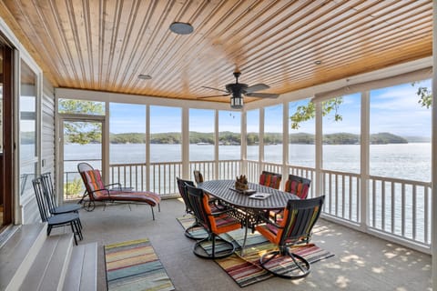 Soak in the Lake Scenery and Plentiful Seating