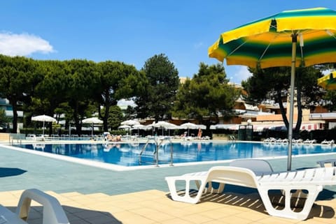 Studio, Balcony | Pool | Outdoor pool