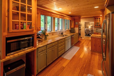 Chef's Kitchen. Microwave. Double Convection Oven. Gas Stove.