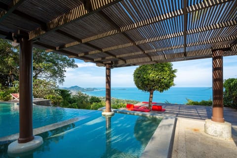 Outdoor pool, open 8:00 AM to 10:00 PM, pool umbrellas, sun loungers