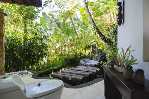Two Bedroom Villa | Bathroom | Separate tub and shower, free toiletries, hair dryer, bathrobes