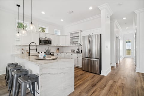 House | Private kitchen | Full-size fridge, microwave, oven, stovetop