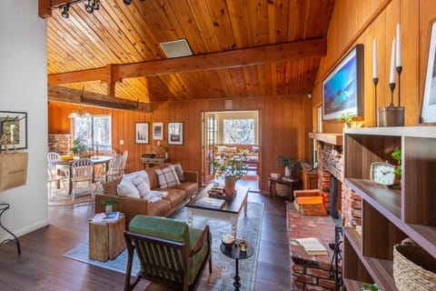 Open floor plan.