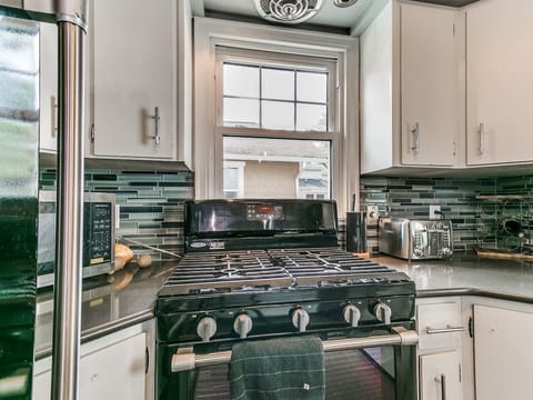 Gas stove with oven.