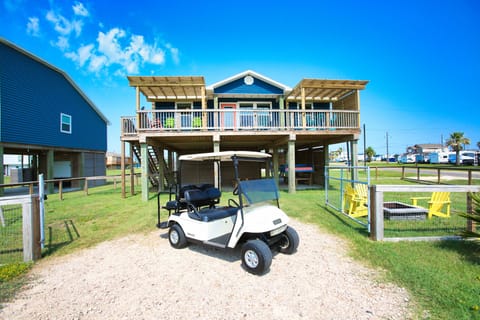 House provided with use of golf cart