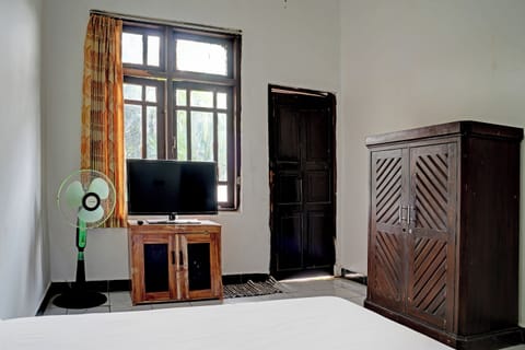 Double Room | Free WiFi, bed sheets