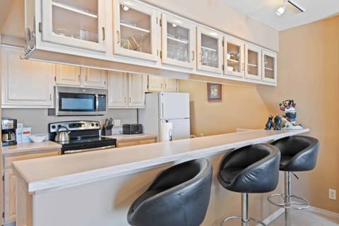 1685568385885-1728-5