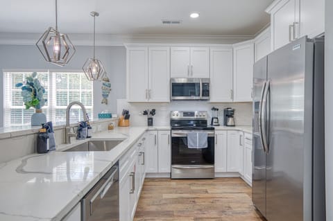 Fully Stocked Kitchen