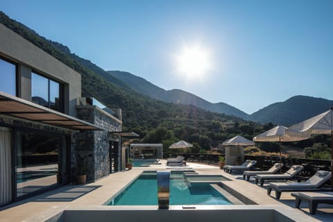 Welcome to Troia Estate