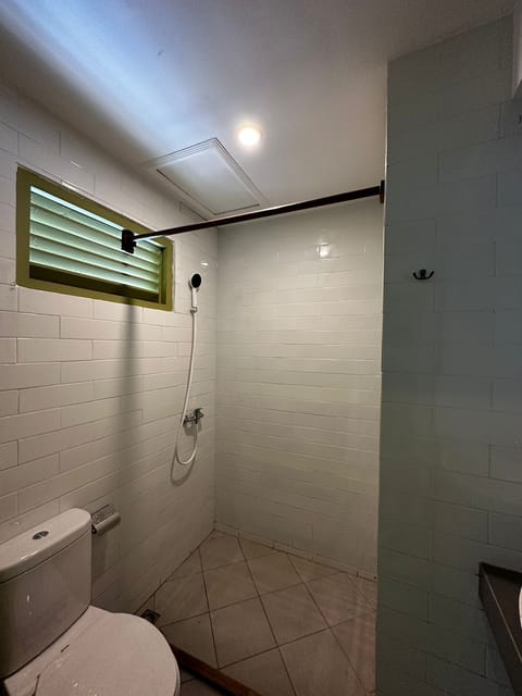 Deluxe Single Room | Bathroom