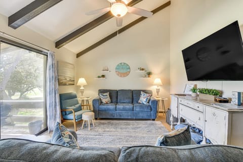 Miramar Beach Vacation Rental | 2BR | 2BA | 1,135 Sq Ft | Stairs Required