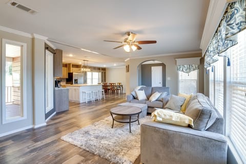 Many Vacation Rental | 3BR | 2BA | 2,400 Sq Ft | 6 Stairs Required to Enter