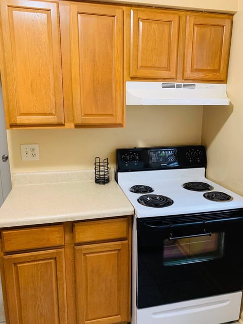 Another view of fully stocked kitchen.