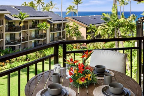 Outdoor Dinning on the Lanai