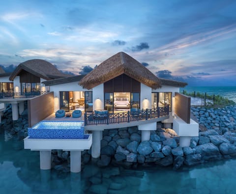 Peninsula Sea View Pool Villa | Minibar, blackout drapes, soundproofing, iron/ironing board