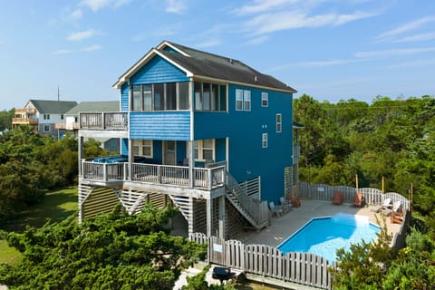 HISA04: Sea Breeze Blue | Front Exterior