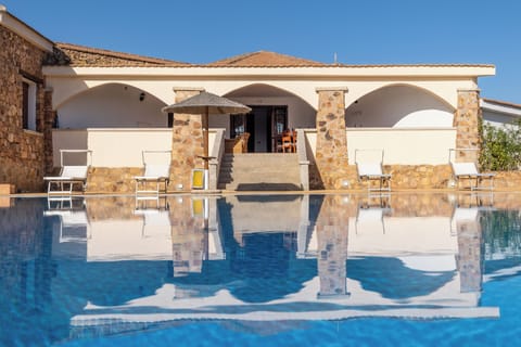 Apartment, 2 Bedrooms, Patio | Pool | Outdoor pool