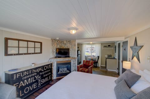 Flat screen TV perfect for movie nights and a propane fire place to keep you warm