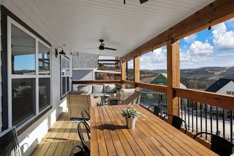 Dine al fresco or enjoy outdoor living on the comfortable soft furniture.