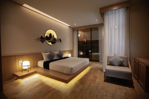 Deluxe Double Room | Individually decorated, desk, laptop workspace, free WiFi
