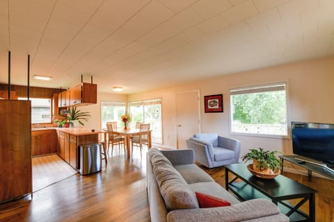Anchorage Vacation Rental | 3BR | 2BA | 2 Steps Required | 2,000 Sq Ft