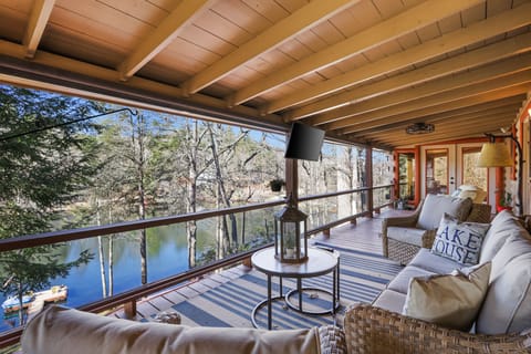 Lakeside Retreat