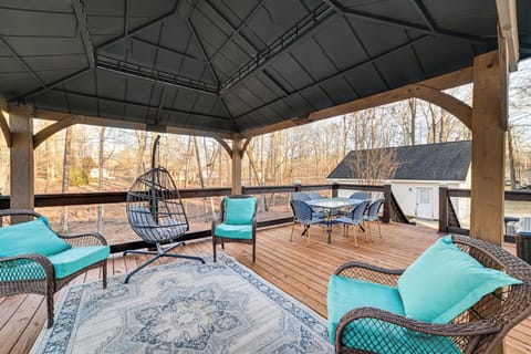 Benton Vacation Rental | 3BR | 2BA | 2,000 Sq Ft | 1 Step for Entry