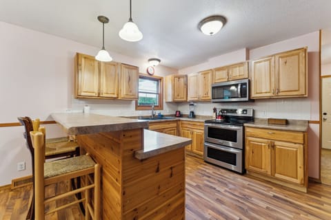 Stove, microwave, fridge, dishwasher, pots & pans, Keurig, teapot w/tea, & more