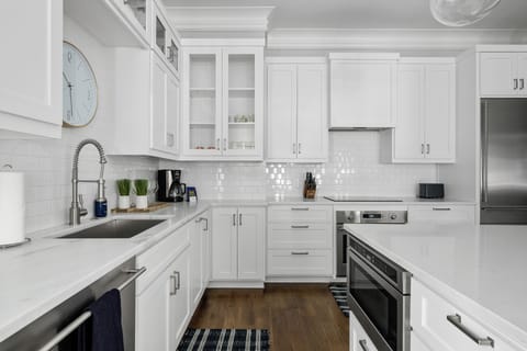 Old Village | Amazing Location | The Big Spoon