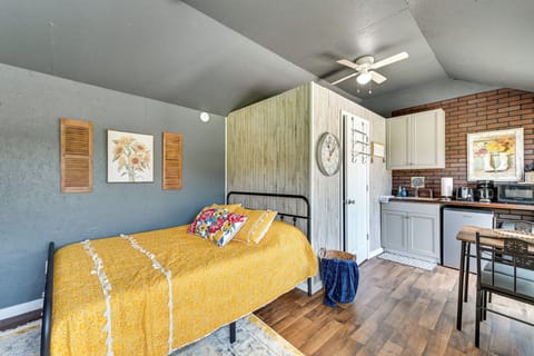 Brownsville Vacation Rental | 350 Sq Ft | 1BA | Studio