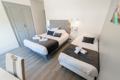 Classic Triple Room | Premium bedding, Select Comfort beds, desk, laptop workspace