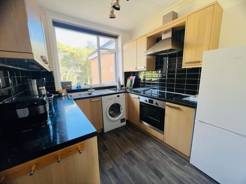 Apartment | Private kitchen | Fridge, microwave, oven, stovetop