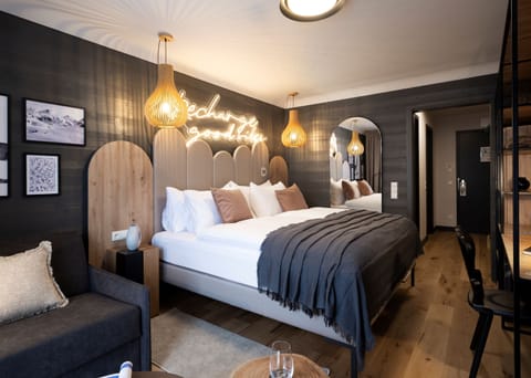 Superior Double or Twin Room (SIZE L FOR 2) | Minibar, desk, iron/ironing board, cribs/infant beds