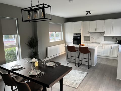 House | Dining