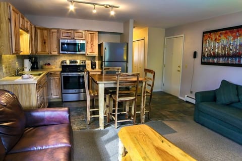 Condo, 1 Bedroom | Interior