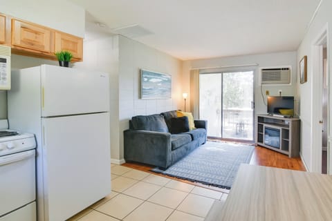 Kimberling City Vacation Rental | 2BR | 1BA | Half Step Required | 500 Sq Ft