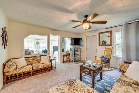 Powers Lake Vacation Rental | 3BR | 1.5BA | 1,200 Sq Ft | Stairs Required