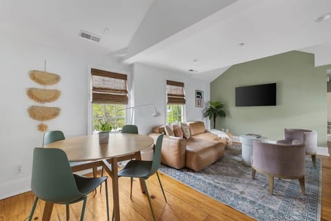 Welcome to your newly designed downtown Charleston rental! You can walk to just about anywhere downtown from this location! 