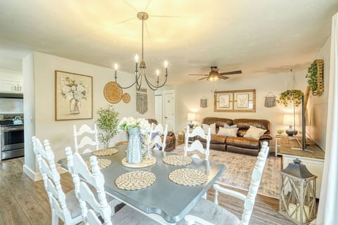 Dining room table seats 6