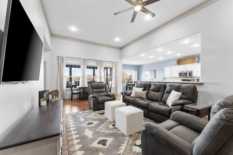 Spacious living room to spread out for movie nights!