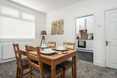 DINING ROOM / KITCHEN