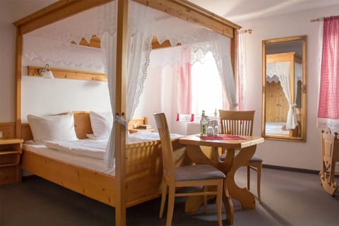 Double Room | Free WiFi