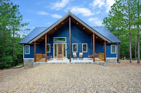 Front - Beds, Boating, and Beyond