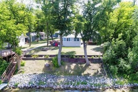 6b6ef2eb 2770 4224 85b5 70b83a18b2fc